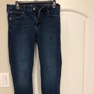 Gap women’s ankle jeans. Girlfriend style.